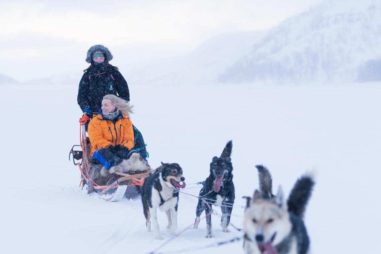 Snowhotel Kirkenes Ngoại thất bức ảnh
